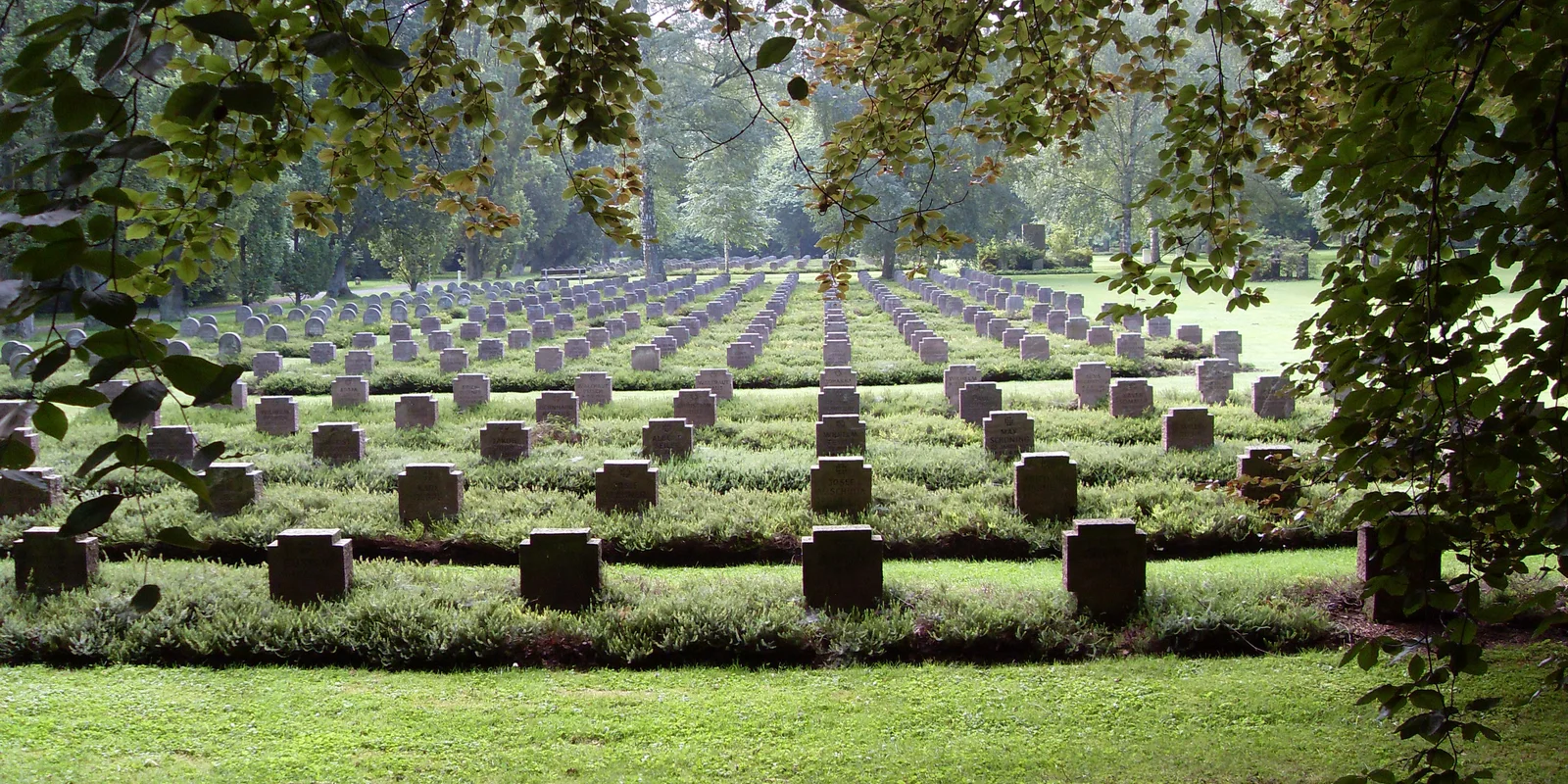 Gräber auf dem Stadtfriedhof Göttingen