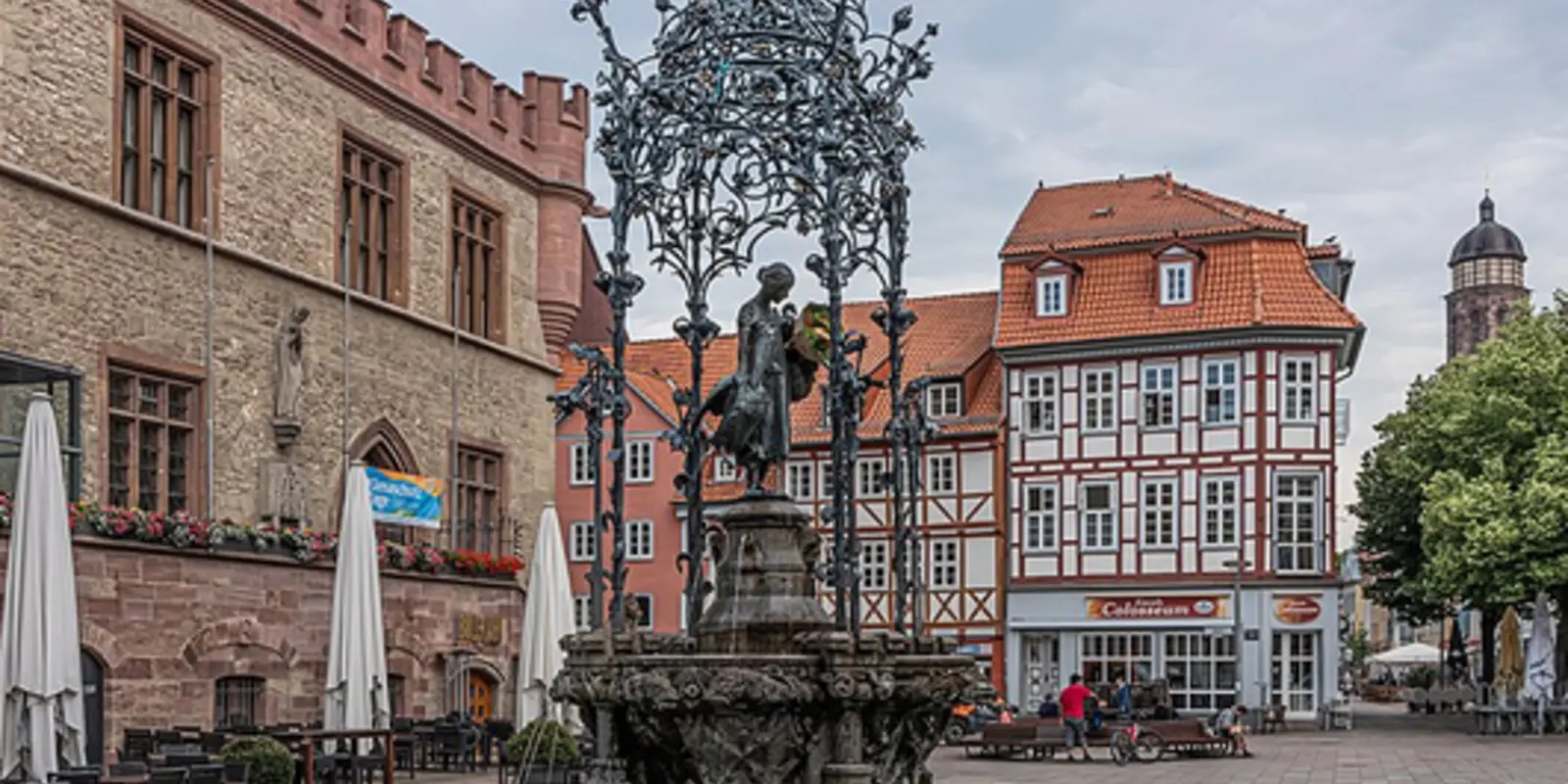 Gänselisel-Brunnen auf dem Marktplatz